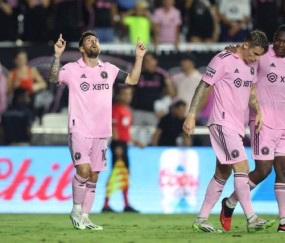 布教授阿尔瓦助力 梅西梅开二度 3战5球1助攻